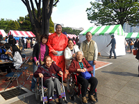 act_04.jpg(76753 byte)