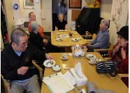 activity_26a.jpg(42490 byte)
